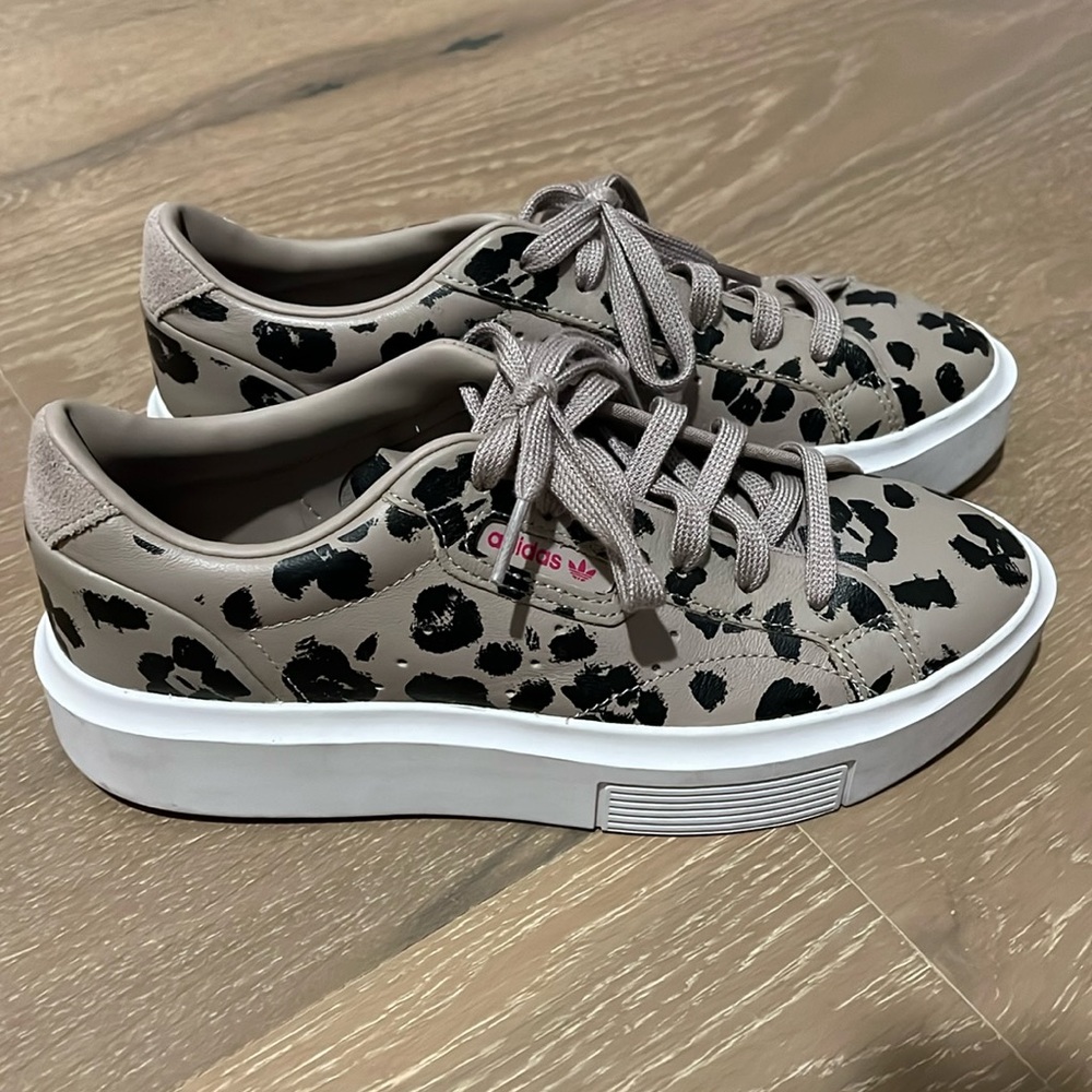Adidas Sneaker